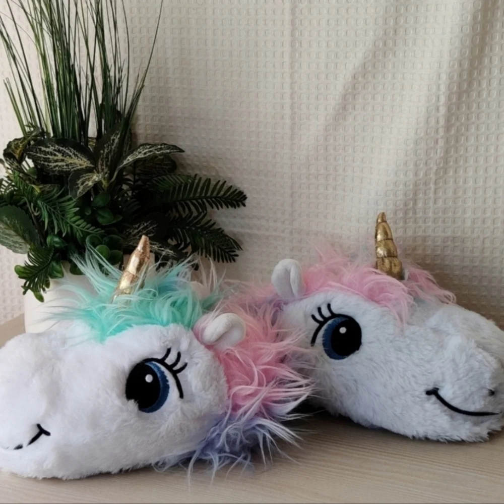 Cat&Jack Child Unicorn Slippers Size Medium 13-1
